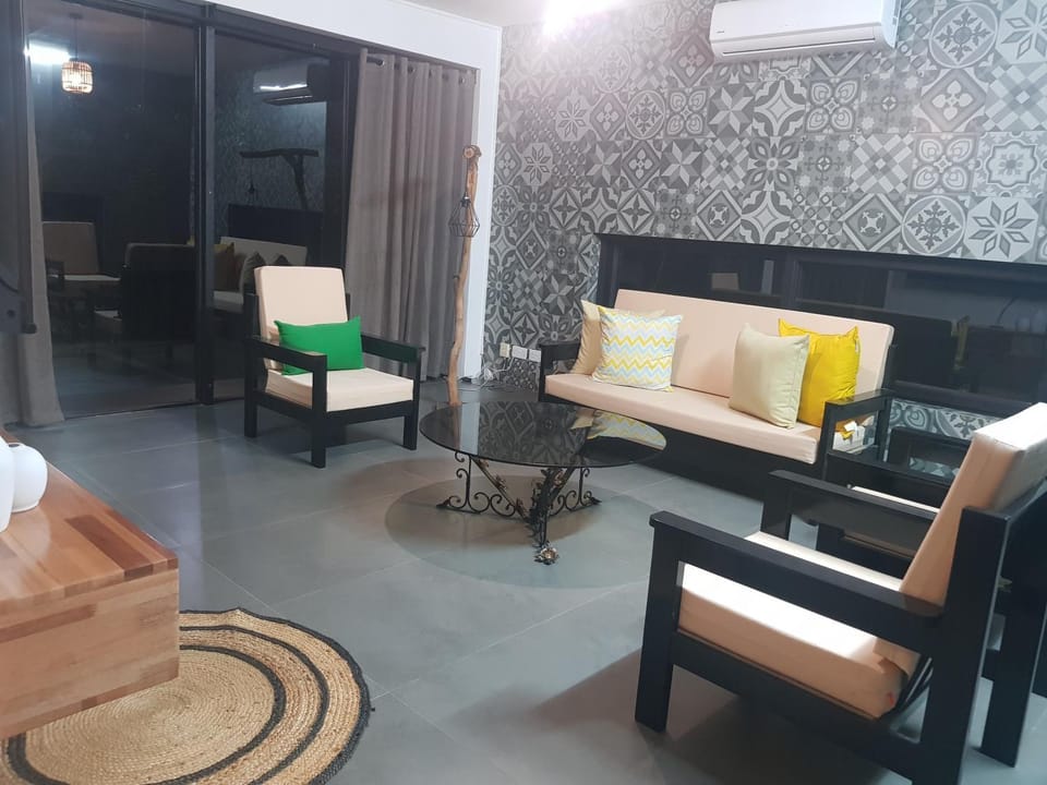 Living room, air conditioner
