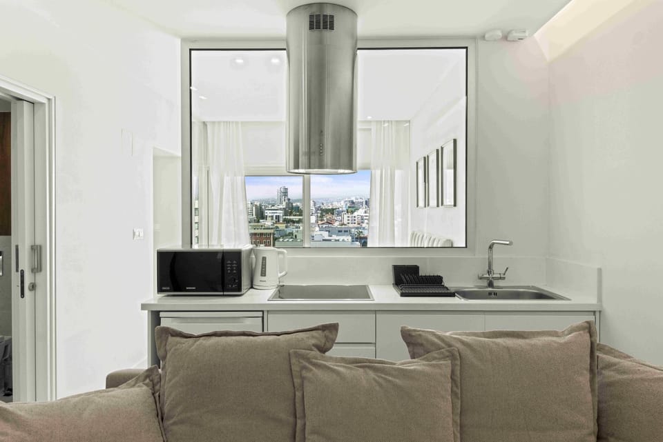 Kitchen or kitchenette, Living room, Seating area
