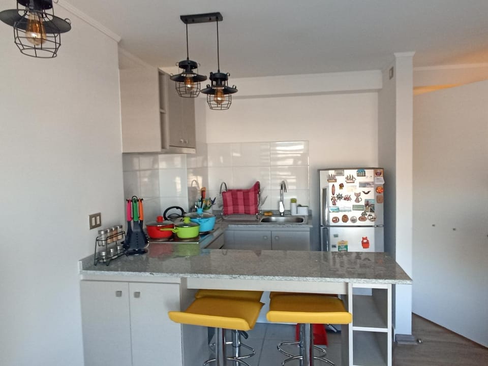 DESCANZA Y REALIZA TUS COMPRAS EN VALPARAISO Y VIÑA Apartment in Valparaiso