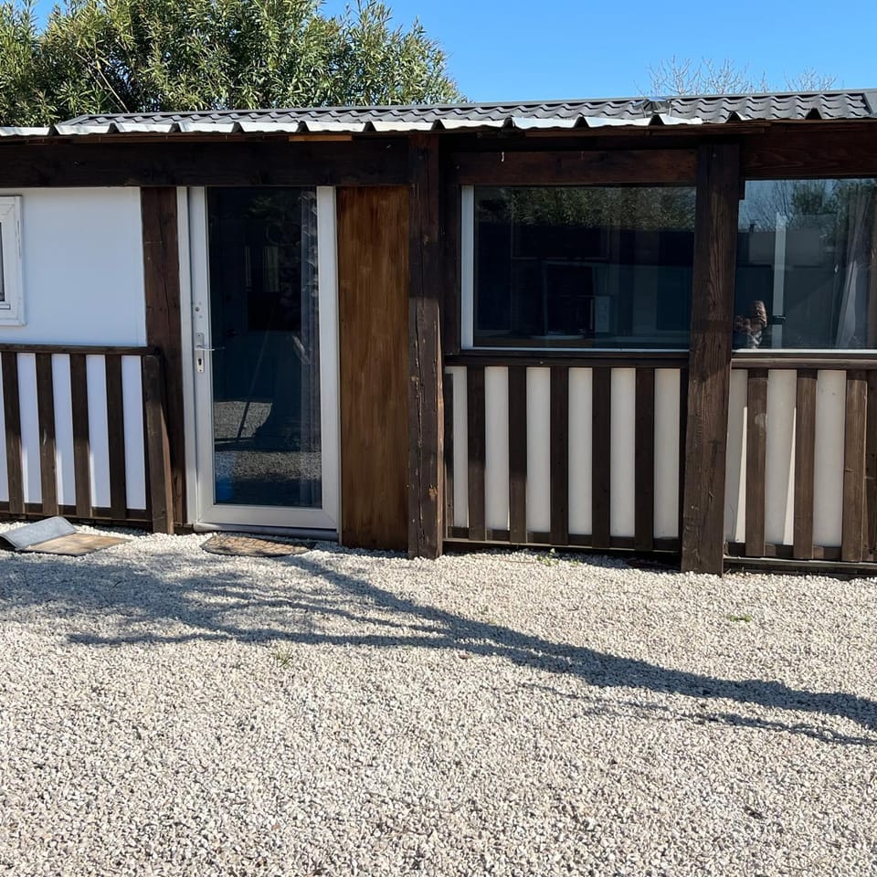 Mobil-home avec grand jardin House in Occitanie