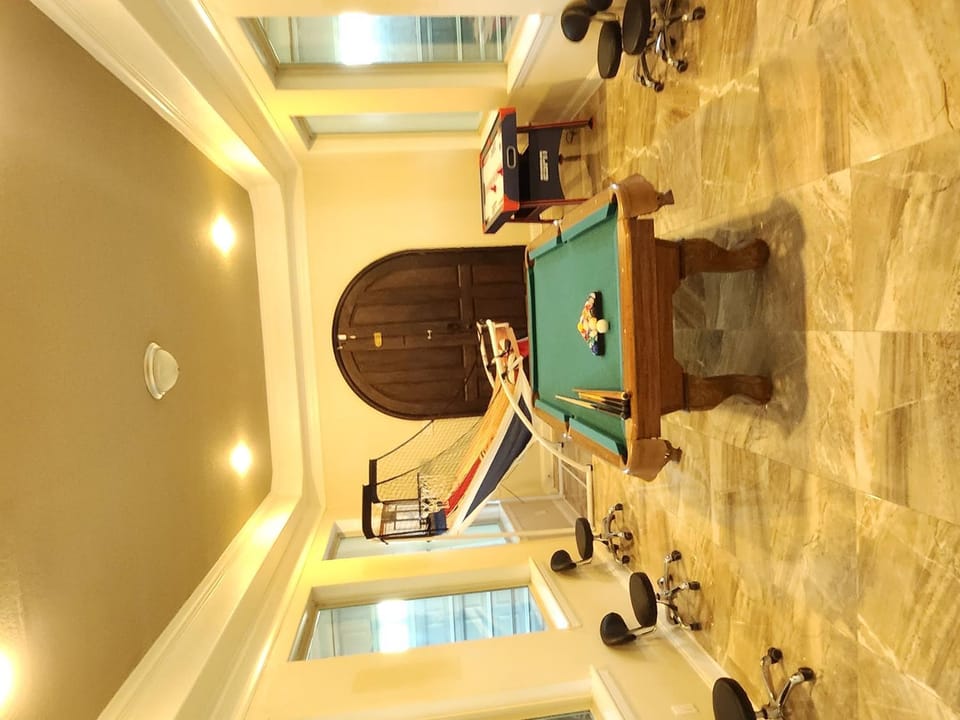 Charming 2 Story Retreat home House in Bacliff