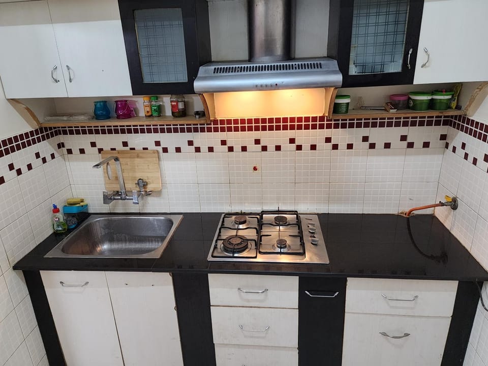Kitchen or kitchenette, stove, kitchen