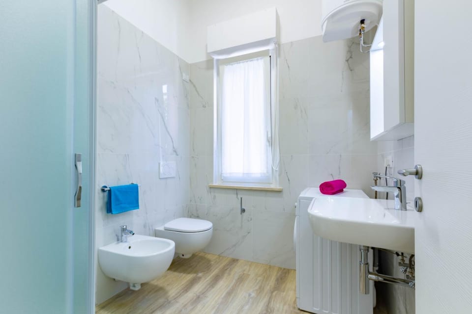 Shower, Toilet, Bathroom, bidet
