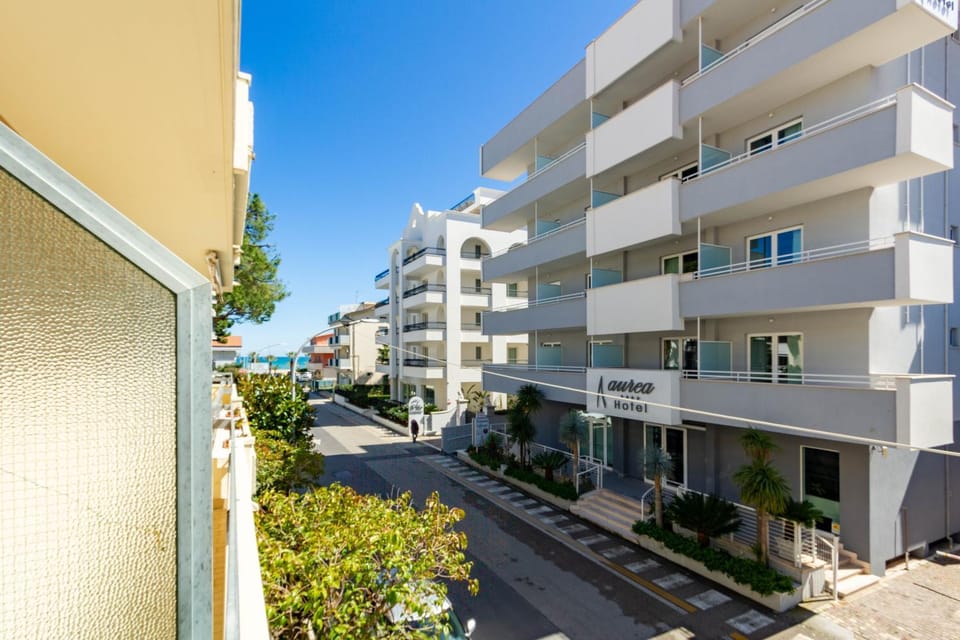 Property building, Day, City view, Street view