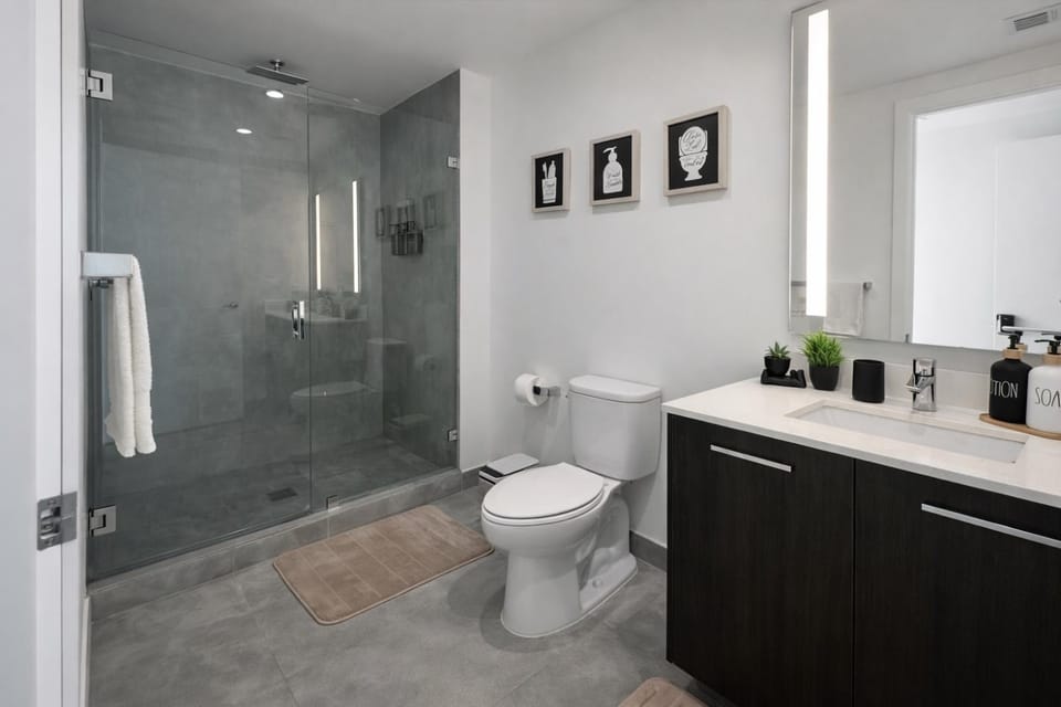 Downtown Miami 2Br 2Bath Oasis Bayside & Port of Miami Minutes Away Apartment in Miami