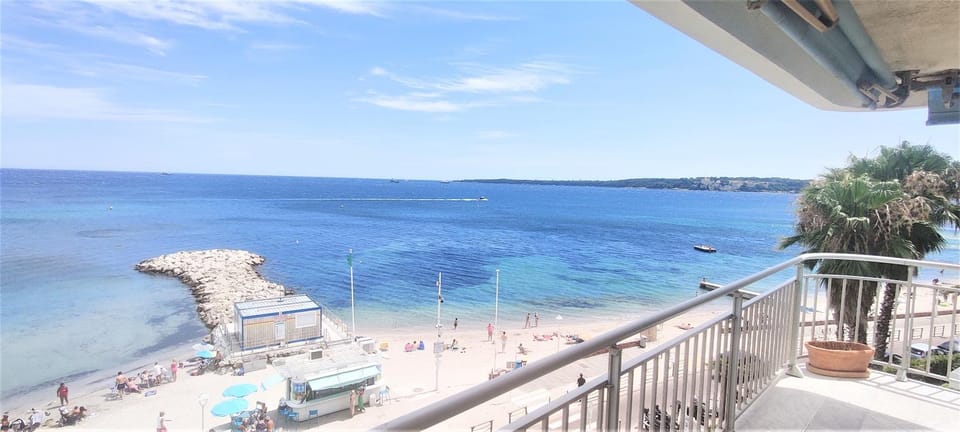 Nearby landmark, Day, Natural landscape, View (from property/room), Balcony/Terrace, Beach, Sea view