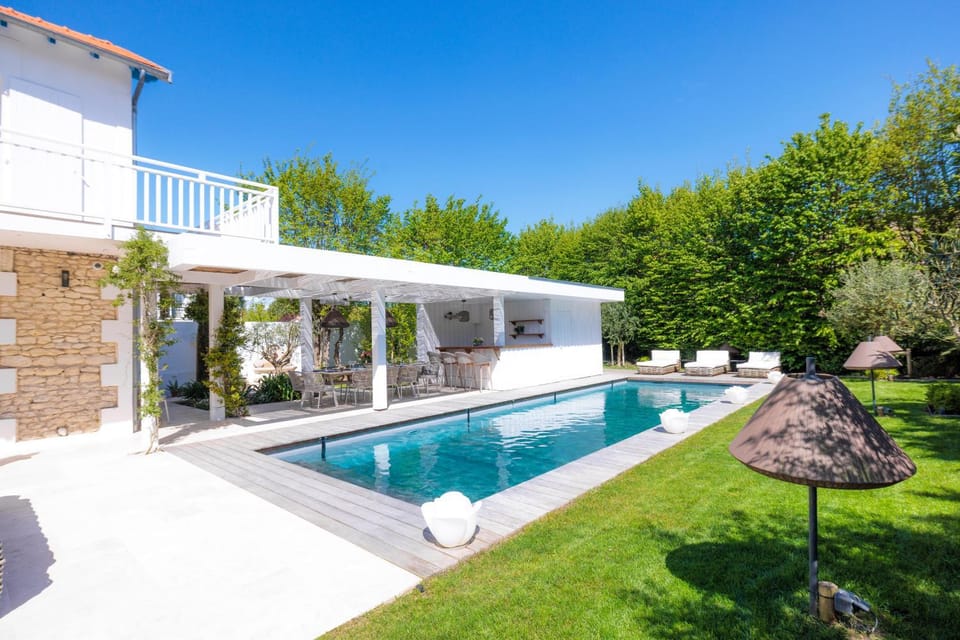 Patio, Garden, Garden view, Pool view, Swimming pool, sunbed