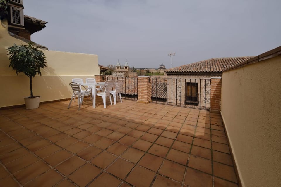 View (from property/room), Balcony/Terrace
