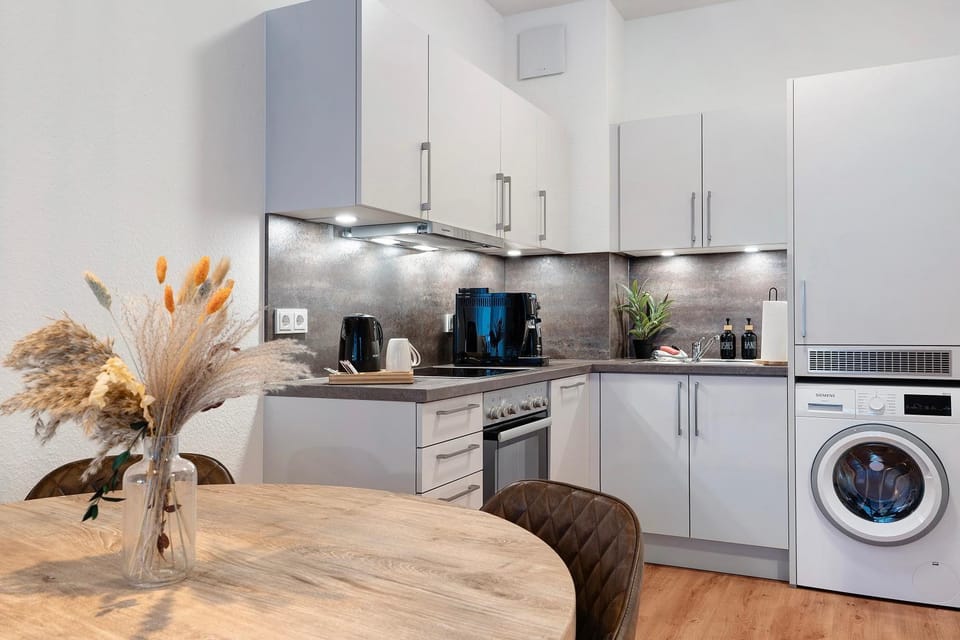 Kitchen or kitchenette, Living room