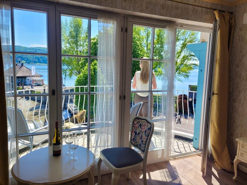 Bedroom, Lake view, Sea view