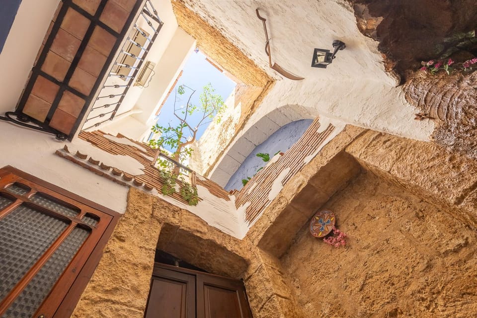 Patio, Inner courtyard view