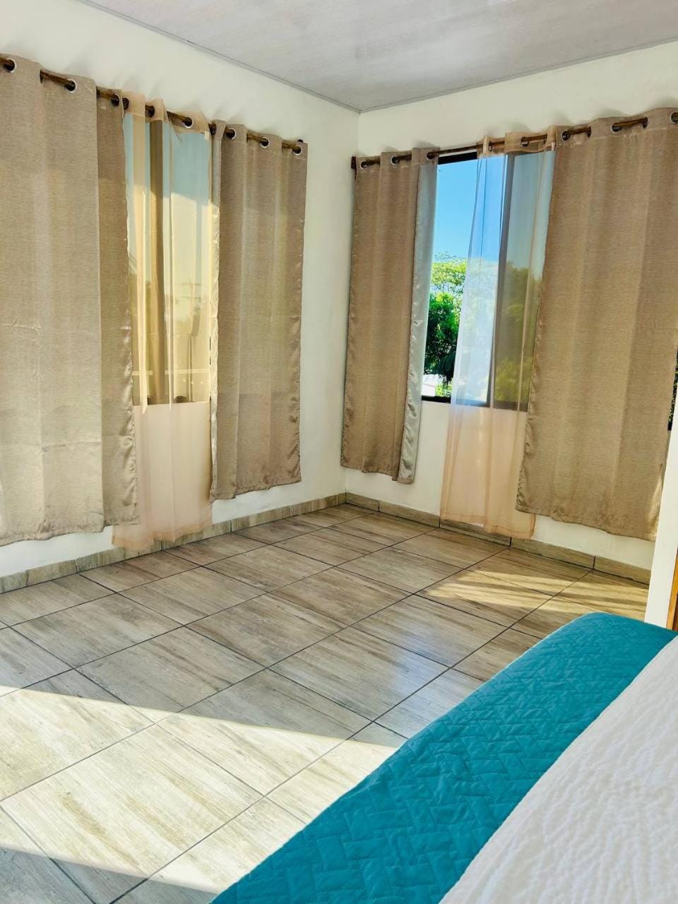 View (from property/room), Balcony/Terrace, Seating area, Bedroom