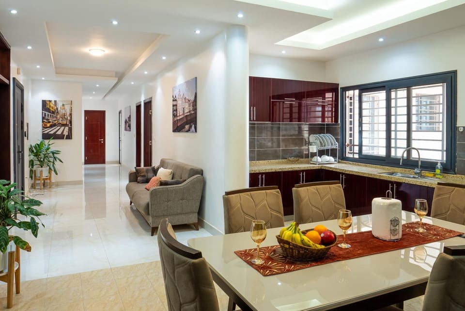 Residence Zeyna Ngor Almadies, Dakar, Senegal- Appart 3 chambres, 3 salles de bain Apartment in Dakar