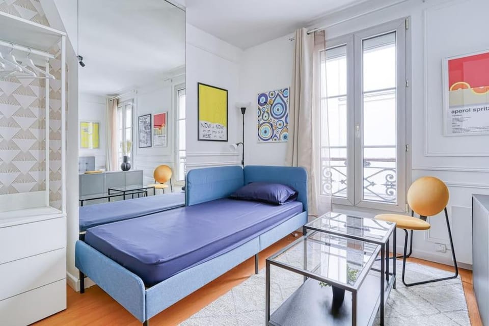 Apartment 3 People Voltaire-Saint Ambroise Apartment in Paris