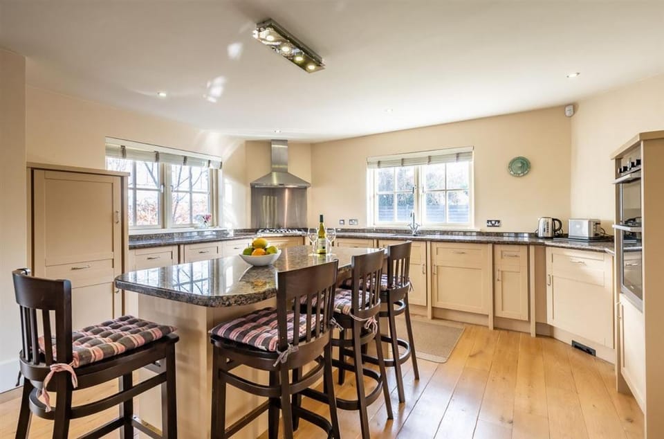 Kitchen or kitchenette, oven, stove, toaster