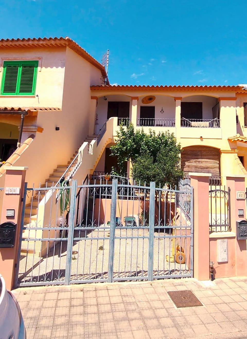 Property building, Balcony/Terrace