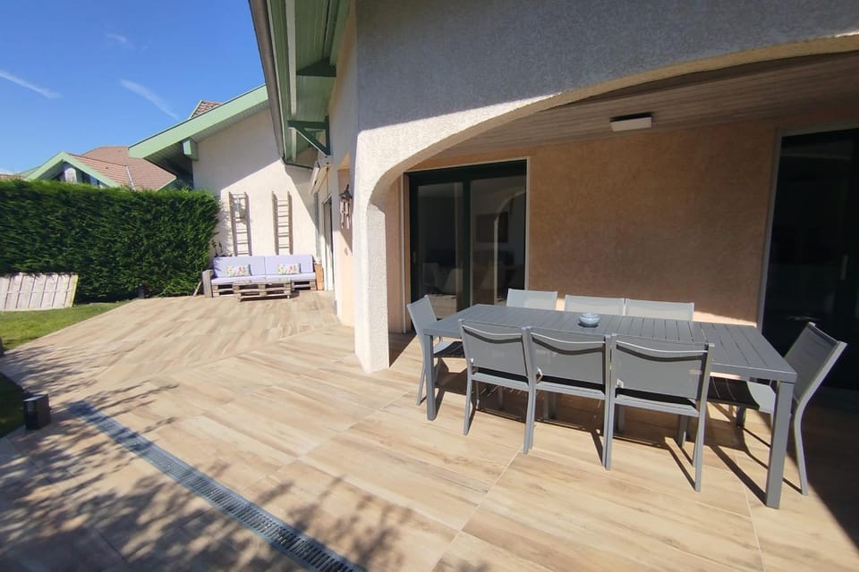 Pretty terraced house with garden level in Aix-Les-Bains House in Aix-les-Bains