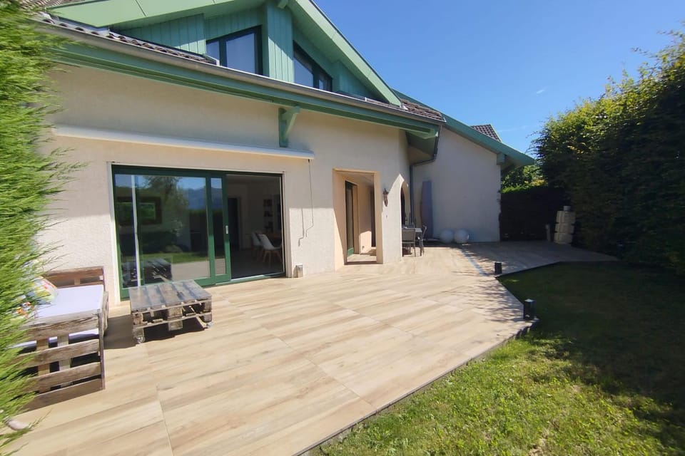 Pretty terraced house with garden level in Aix-Les-Bains House in Aix-les-Bains