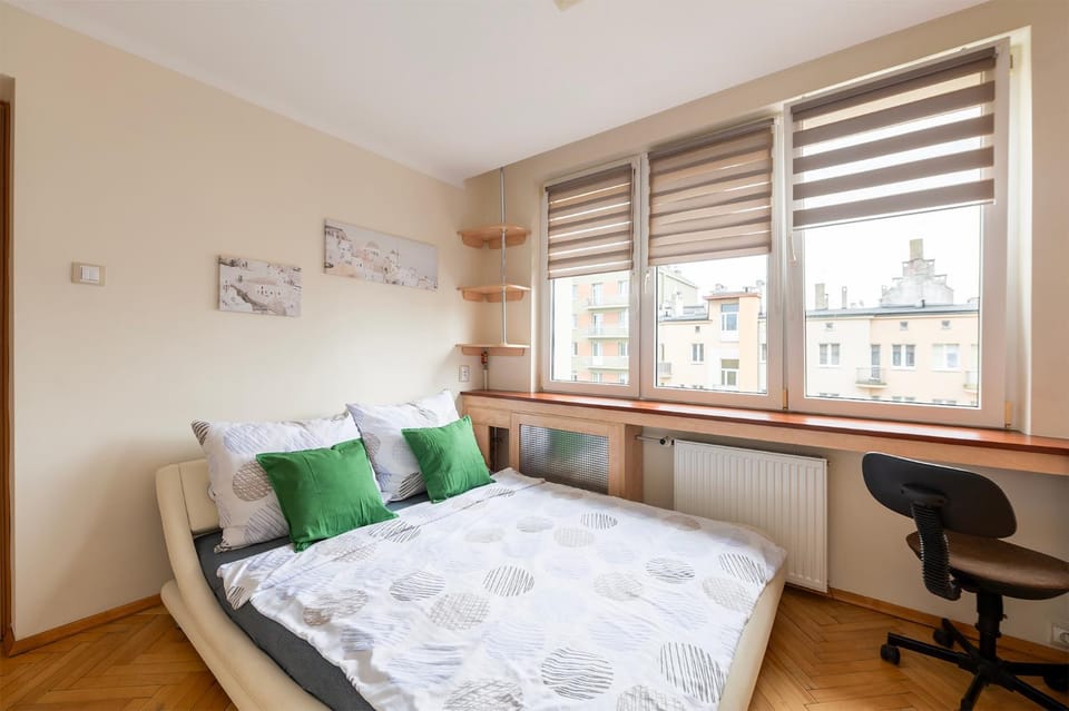 Bed, Photo of the whole room, Bedroom, hair dresser