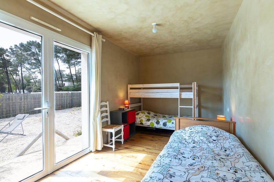 Property building, Living room, Bedroom