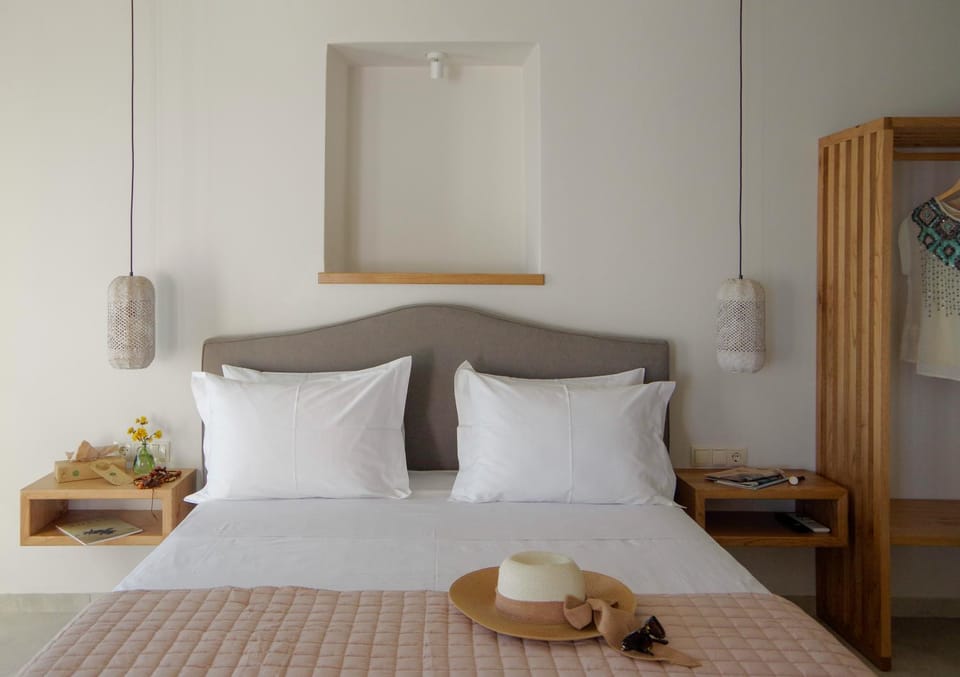 Floris Manor Hotel in Decentralized Administration of the Aegean