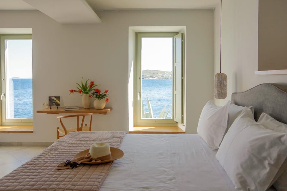 Floris Manor Hotel in Decentralized Administration of the Aegean