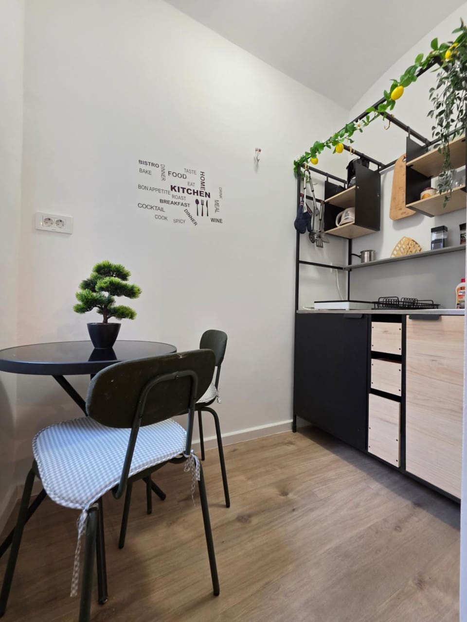 Central Secret Garden Apartment in City of Zagreb