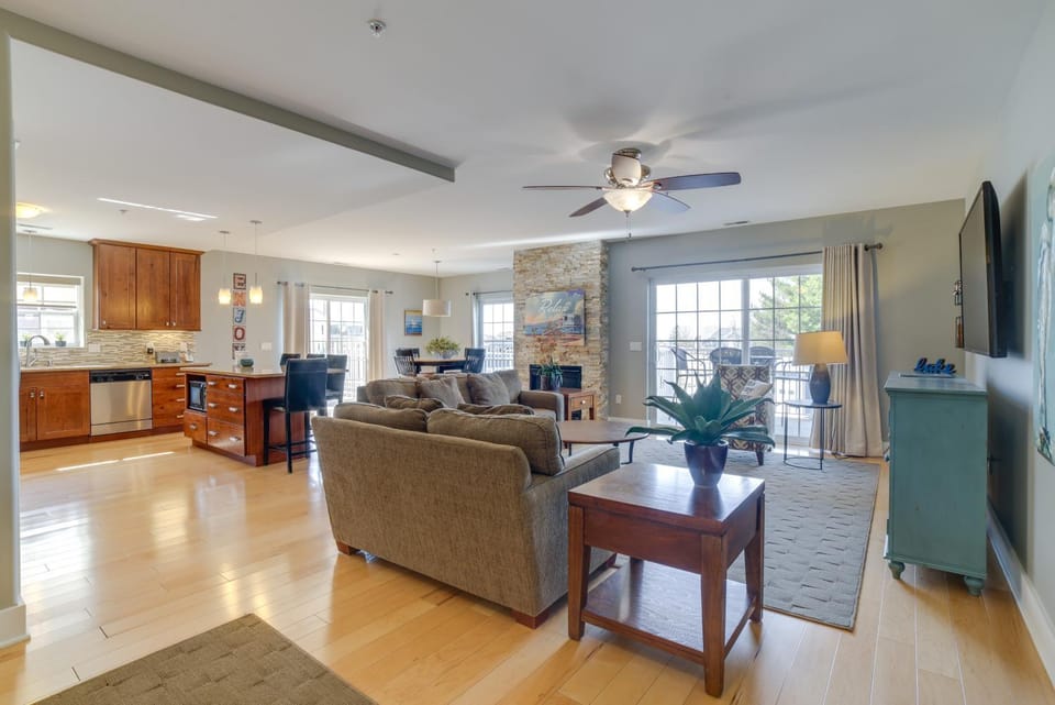 Idyllic New Buffalo Condo: Walk to Beach & Shops! House in New Buffalo