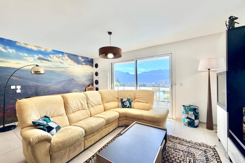 Comfortable T3 with terrace and garage! Apartment in Aix-les-Bains