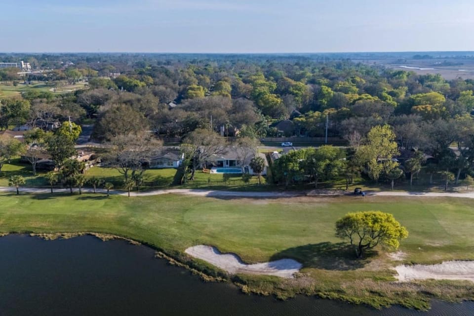 Taj Duval, Sleeps 14, Pool, Lux House in Jacksonville Beach