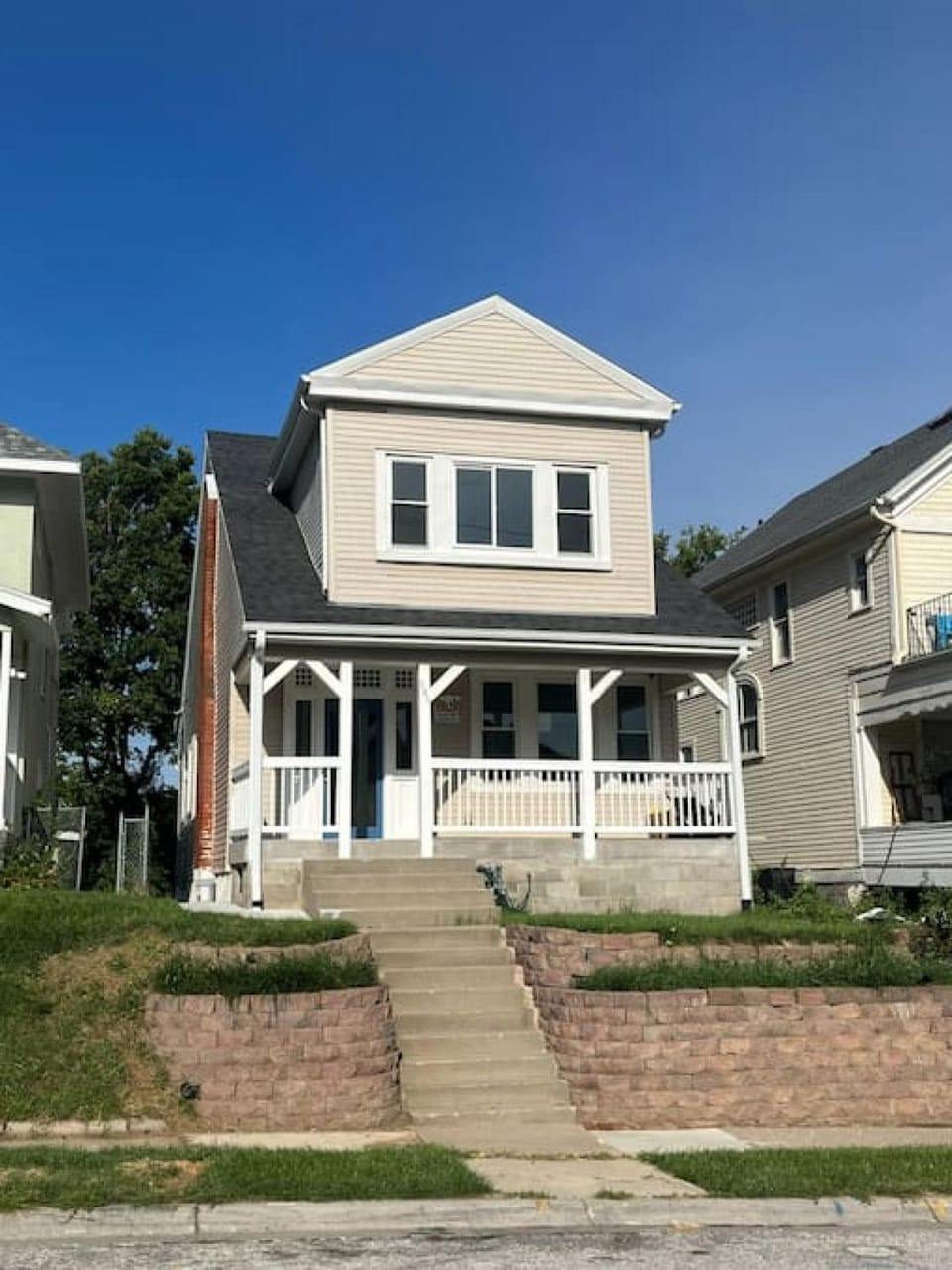 Property building, Balcony/Terrace