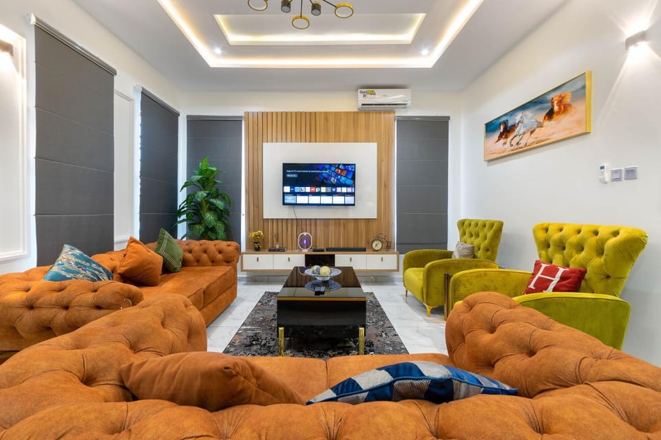 TV and multimedia, Living room, Seating area