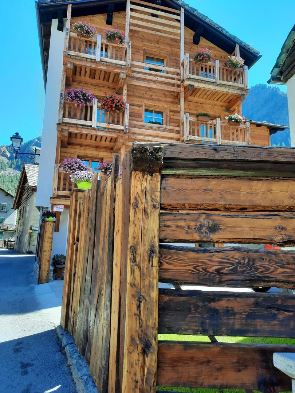 Property building, Living room