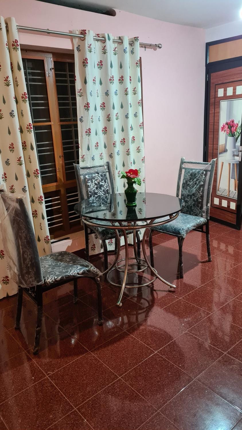 Surabhi-Nature Villa , Private floor AC Bed and Breakfast in Kerala