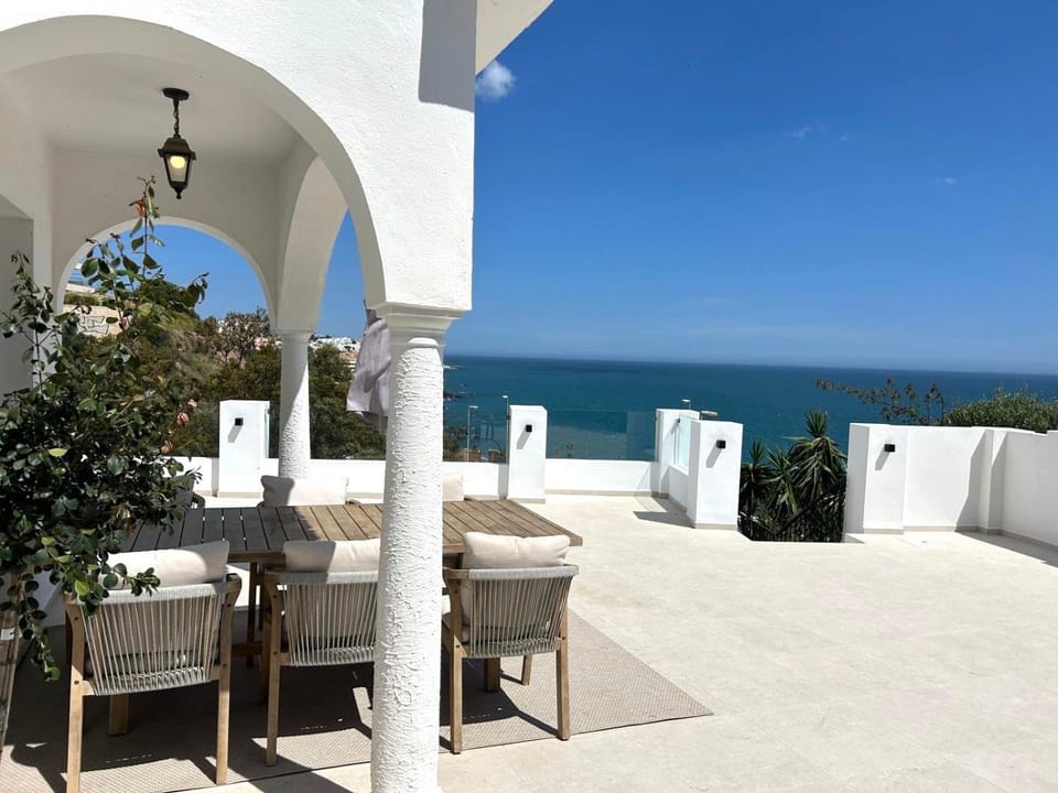 Patio, View (from property/room), Balcony/Terrace, Balcony/Terrace, Dining area, Sea view