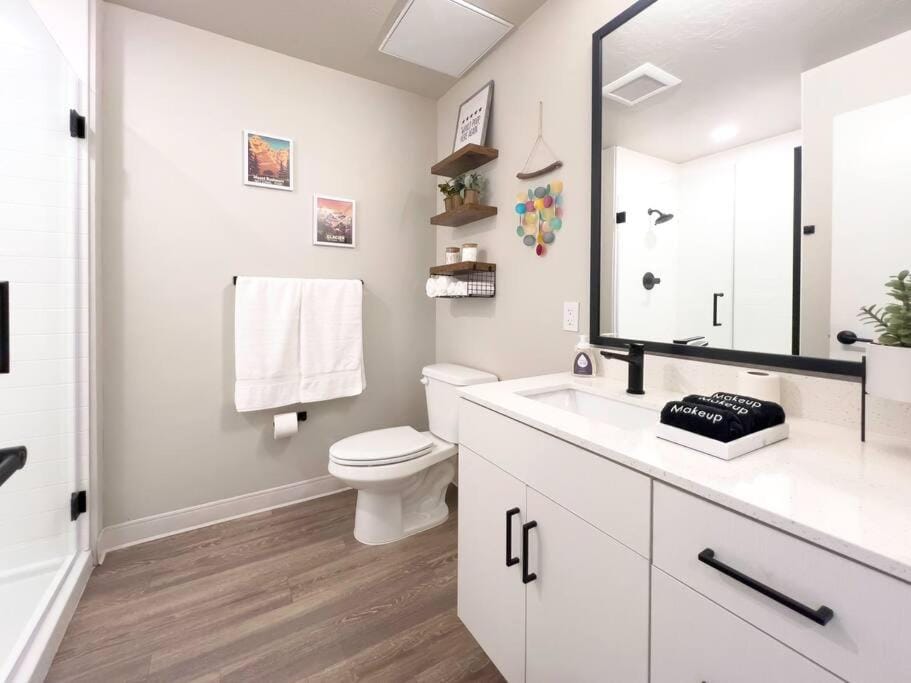 Penthouse Views & Iconic El Capitan Ambiance Apartment in Boise