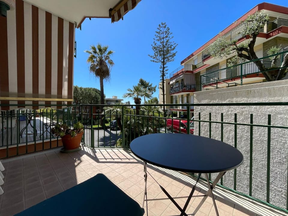 WH - Nella'S home - Trilocale Duca Apartment in Sanremo