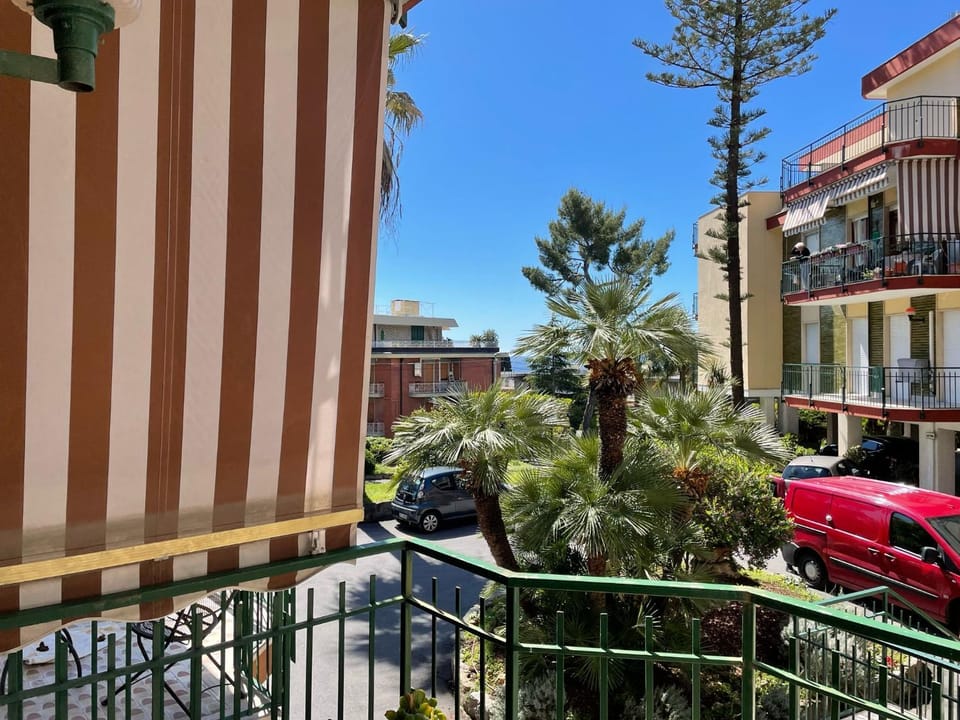 WH - Nella'S home - Trilocale Duca Apartment in Sanremo