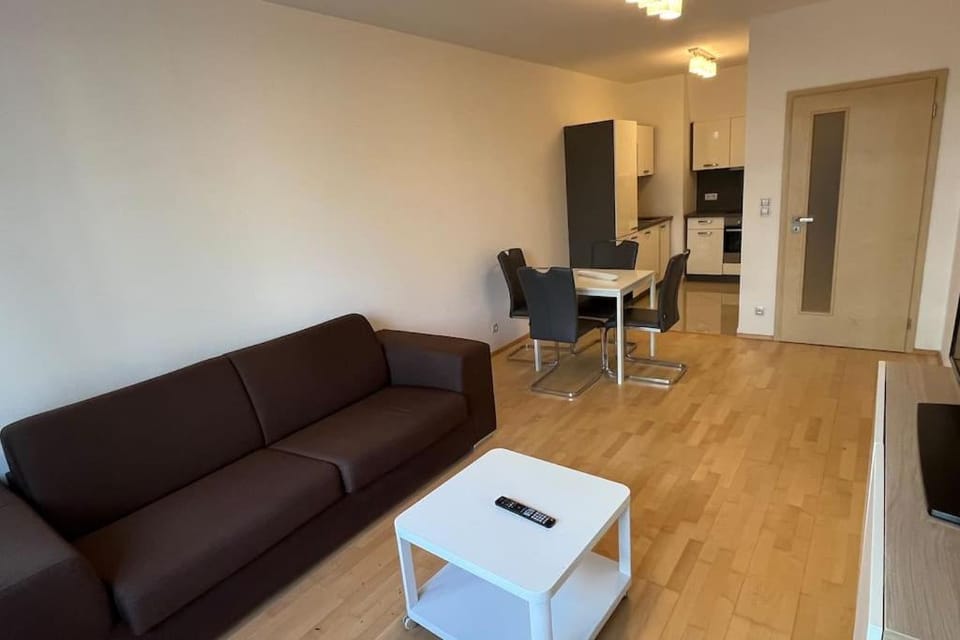 Kitchen or kitchenette, Living room, Seating area, Dining area, minibar