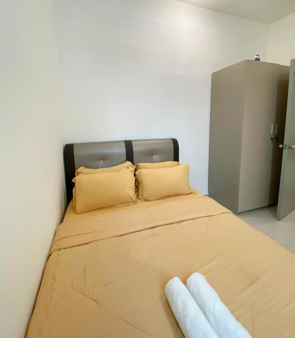 Mesahill 3 Bedroom Suite - Dual Key - High Floor by D'KAY near USIM KLIA Apartment in Negeri Sembilan, Malaysia