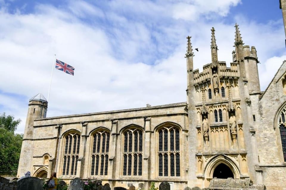 Entire Cottage in Centre of Burford, Cotswolds House in West Oxfordshire District