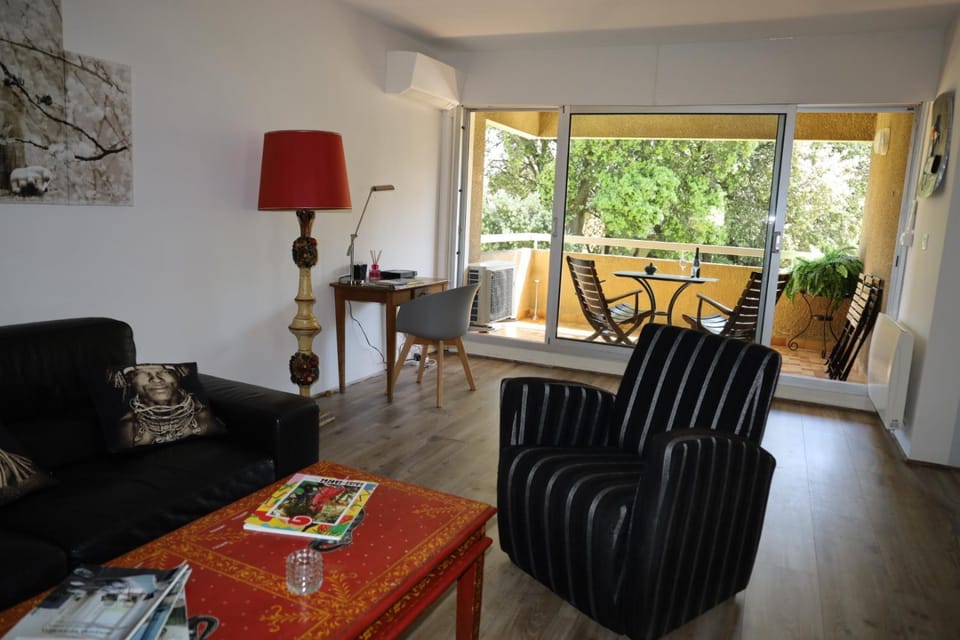 Seating area