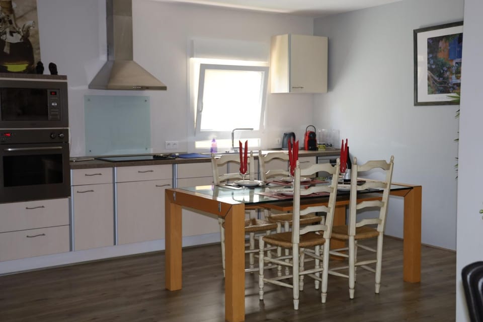 dishwasher, microwave, oven, stove, washing machine, kitchen