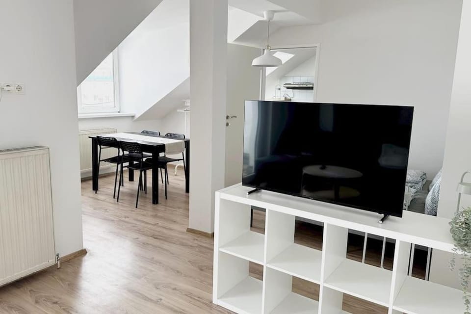 TV and multimedia, Dining area, Evening entertainment