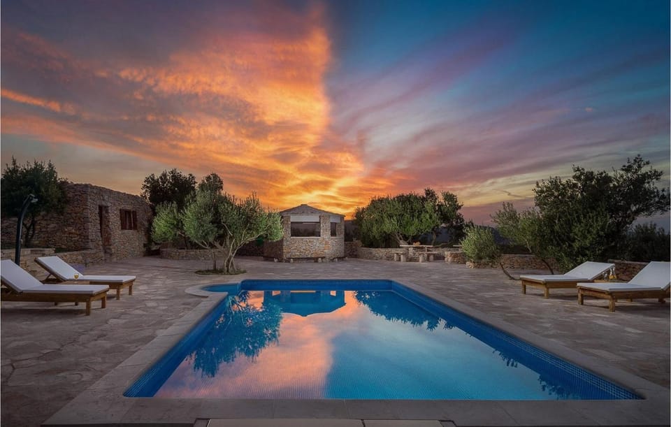 Rustic Villa Mario with a pool Villa in Split-Dalmatia County