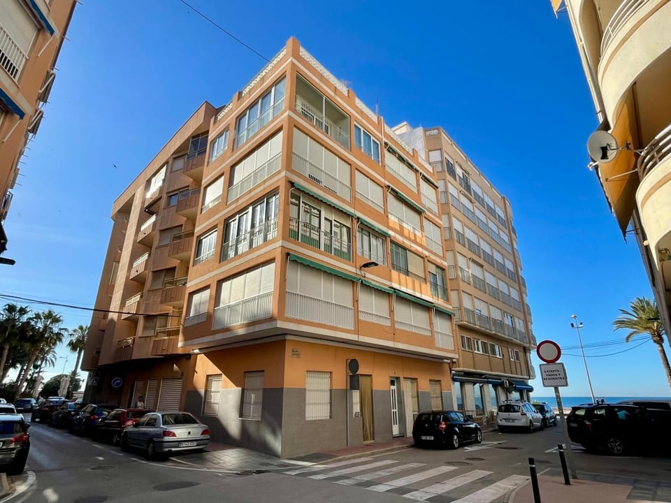 Property building, Day, Location