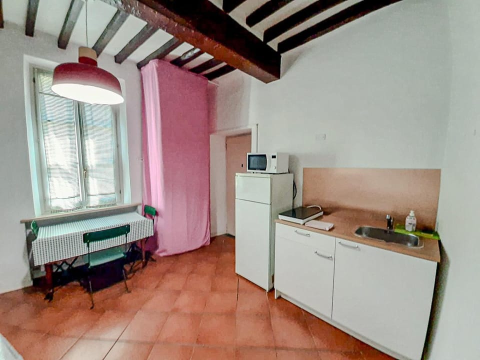 Beautiful Center Apartments - posti auto privati prenotabili Apartment in Parma