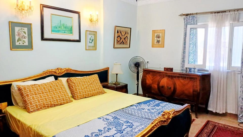 Bed, Photo of the whole room