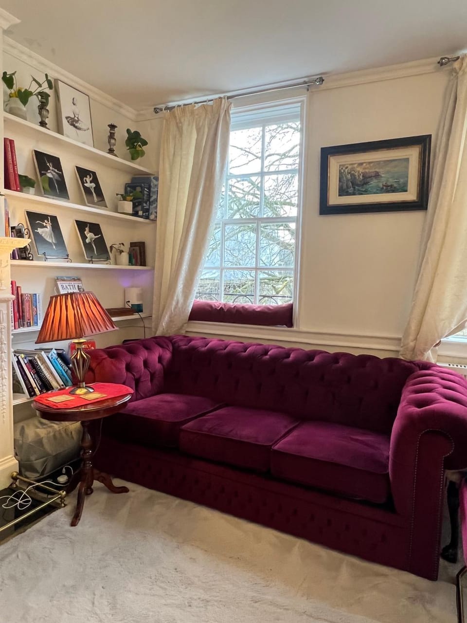 Living room, Seating area