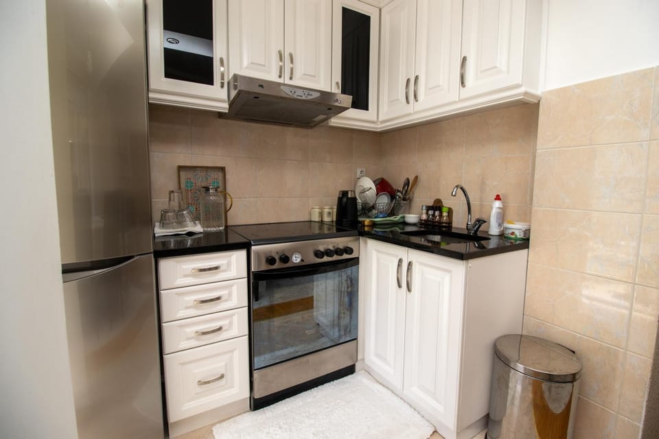 Coffee/tea facilities, Kitchen or kitchenette, pet friendly, stove